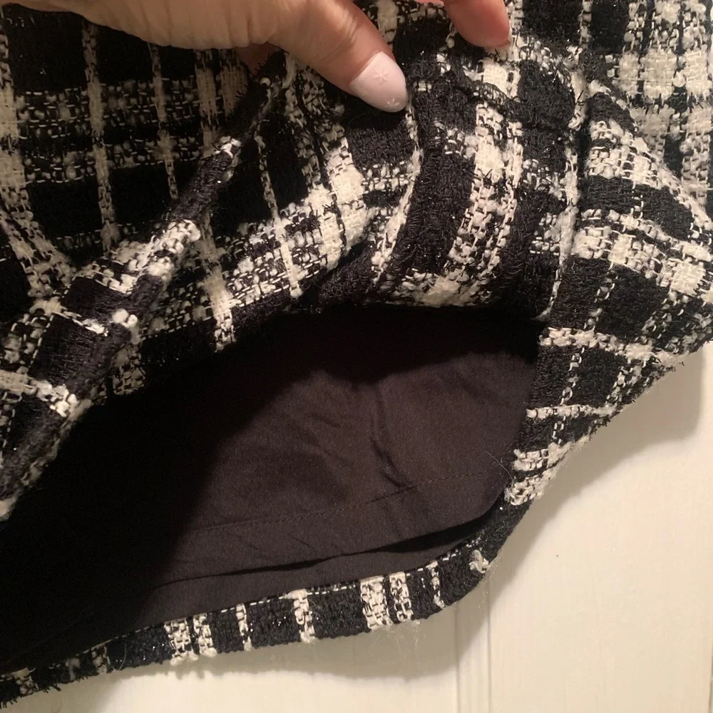 Calvin Klein NWT Black & White Plaid Tweed Metallic Sparkle Zipper Mini Skirt 6 - Picture 7 of 15